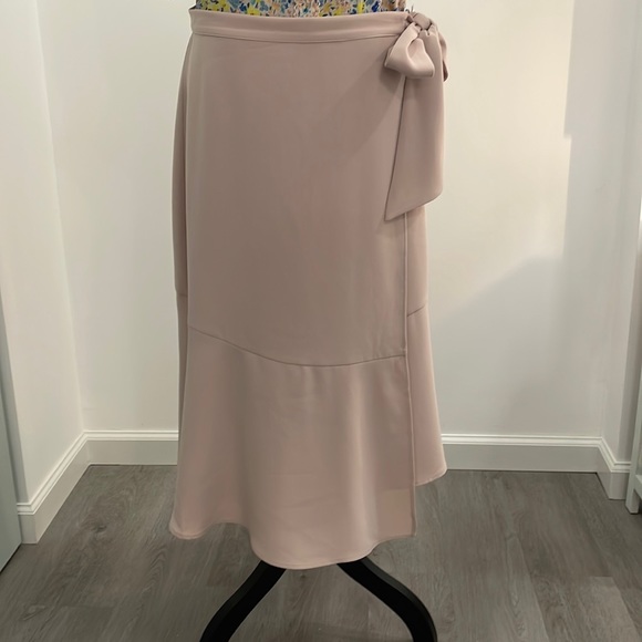 Express pink wrap ruffled skirt size 12 - Picture 1 of 8